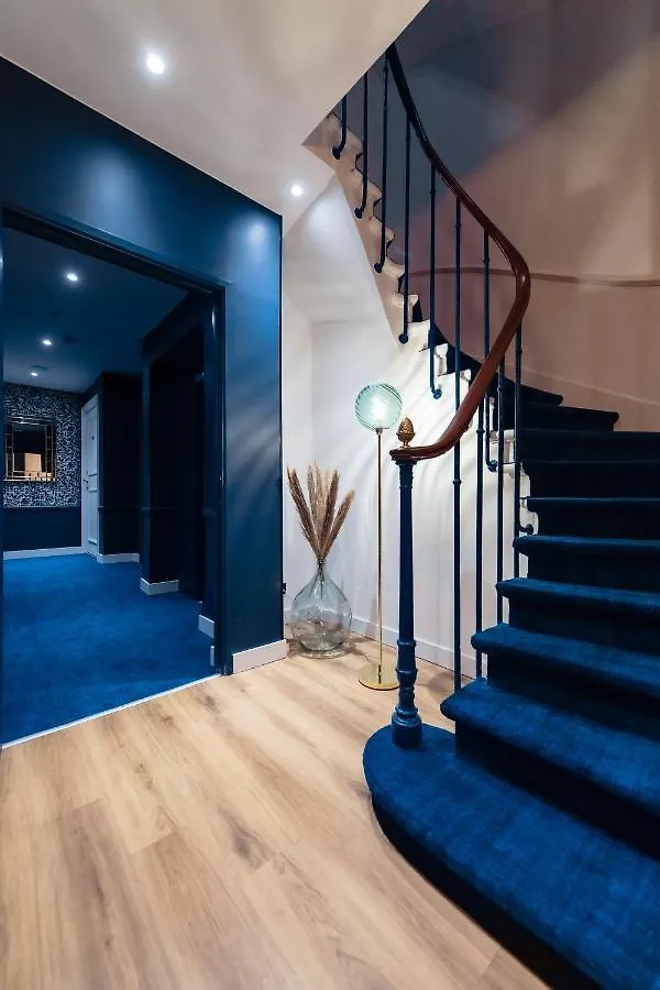 ****  Hotel Bleu De Grenelle - Tour Eiffel Paris France